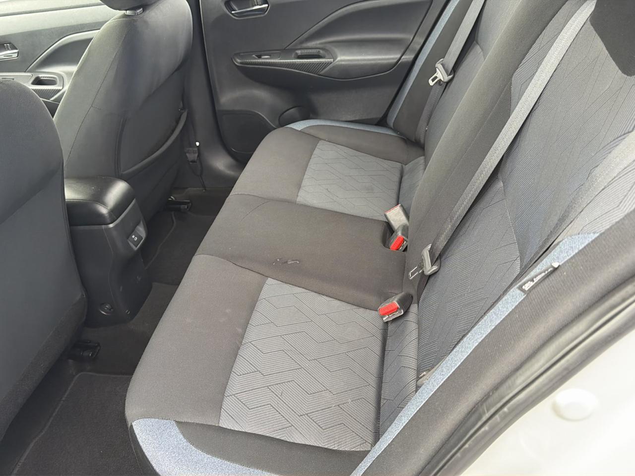 Nissan Versa SV CVT 2023