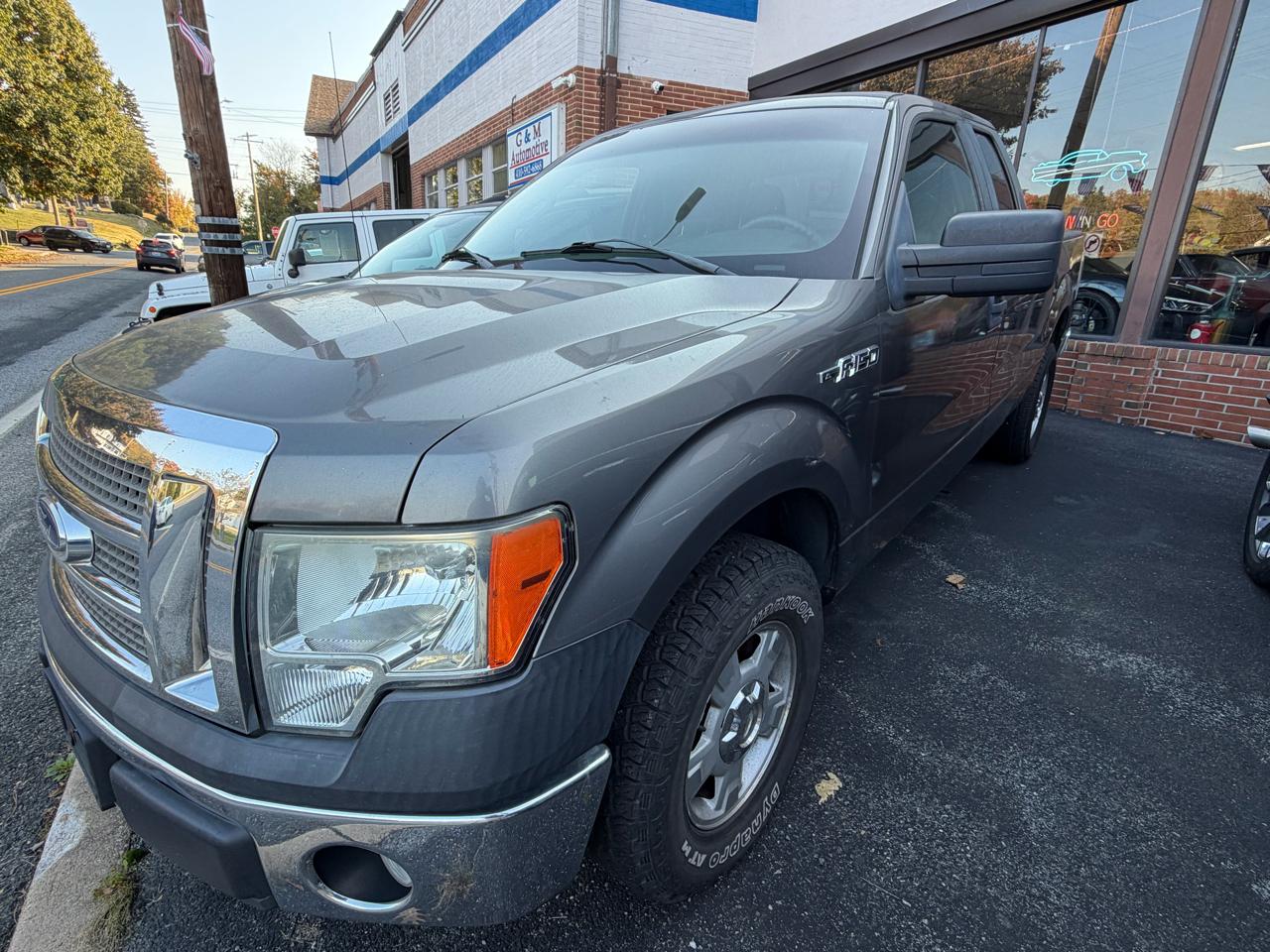 2010 Ford F-150 XLT SuperCab 8-ft. Bed 2WD