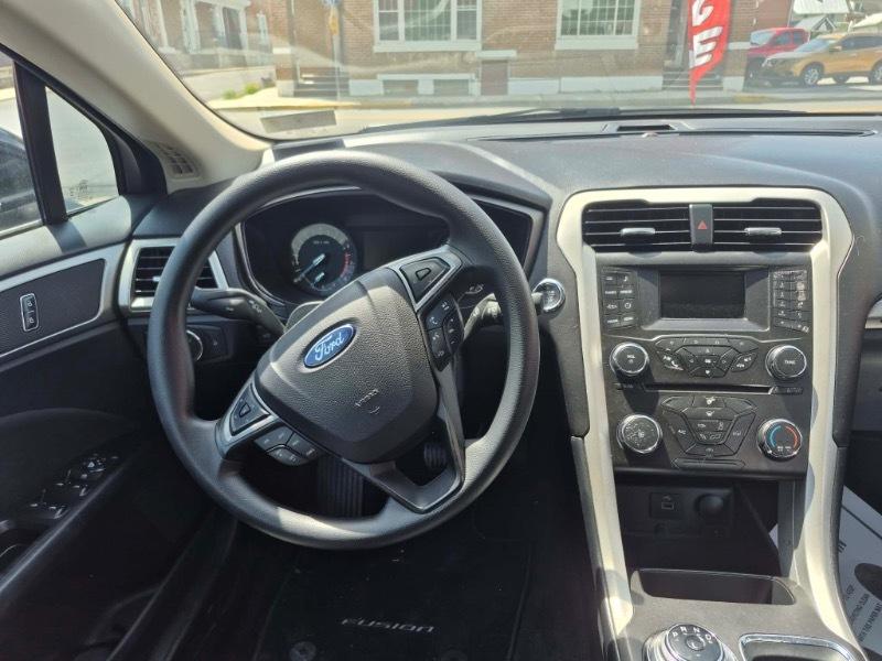 Ford Fusion SE 2019