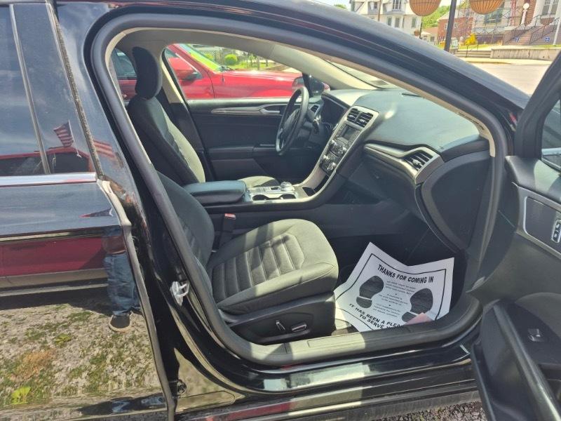 Ford Fusion SE 2019