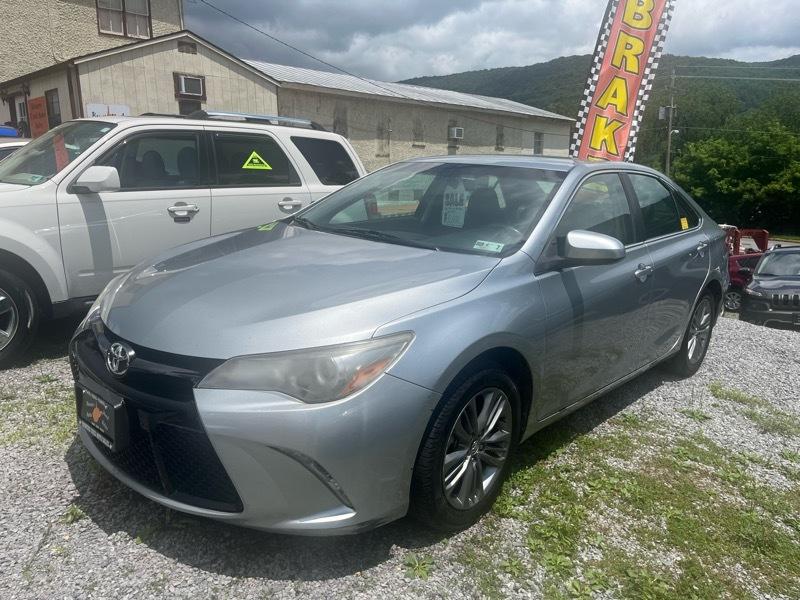 Toyota Camry SE 2017