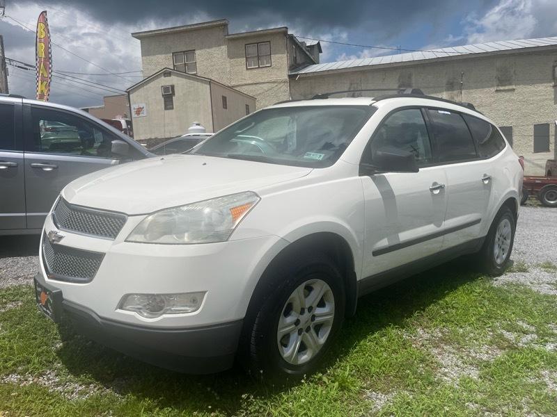 Chevrolet Traverse LS FWD 2011