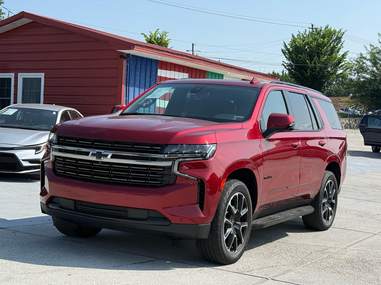 Chevrolet Tahoe 4WD 4dr RST 2021