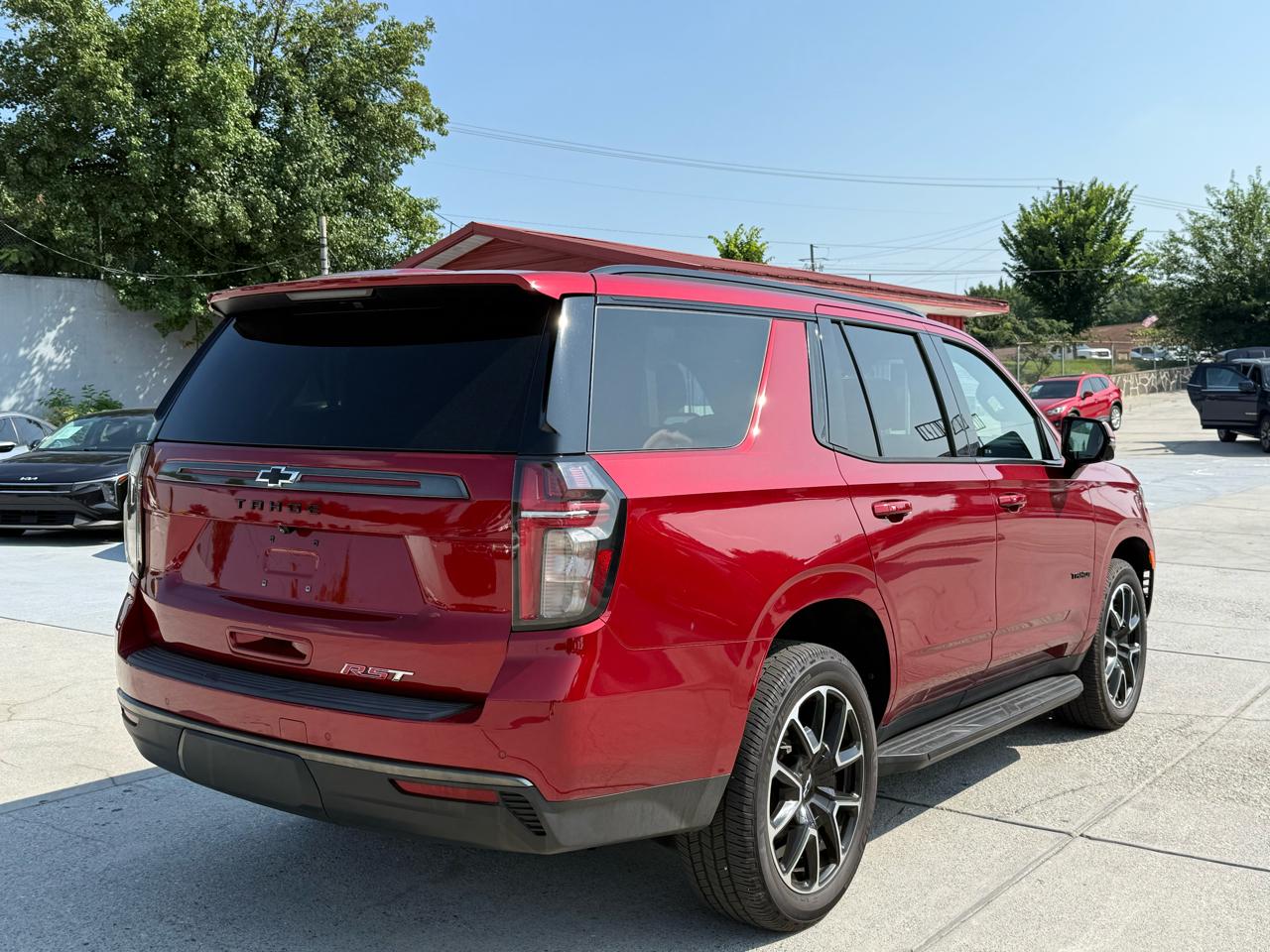 Chevrolet Tahoe 4WD 4dr RST 2021