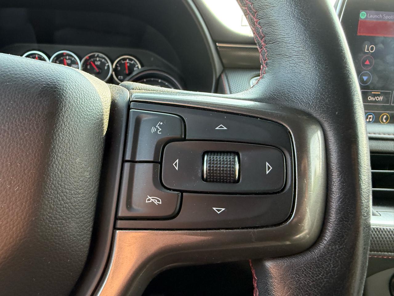 Chevrolet Tahoe 4WD 4dr RST 2021