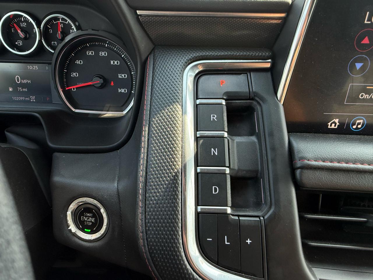 Chevrolet Tahoe 4WD 4dr RST 2021