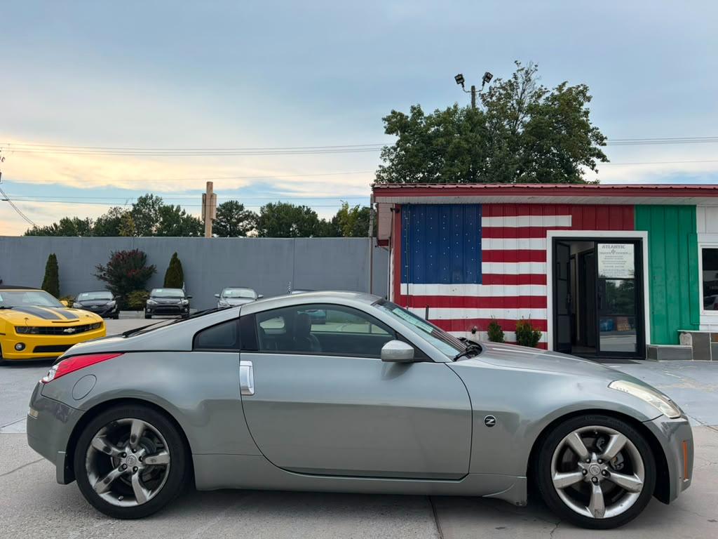Nissan 350Z 2dr Cpe Touring Auto 2006