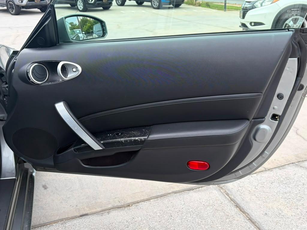 Nissan 350Z 2dr Cpe Touring Auto 2006