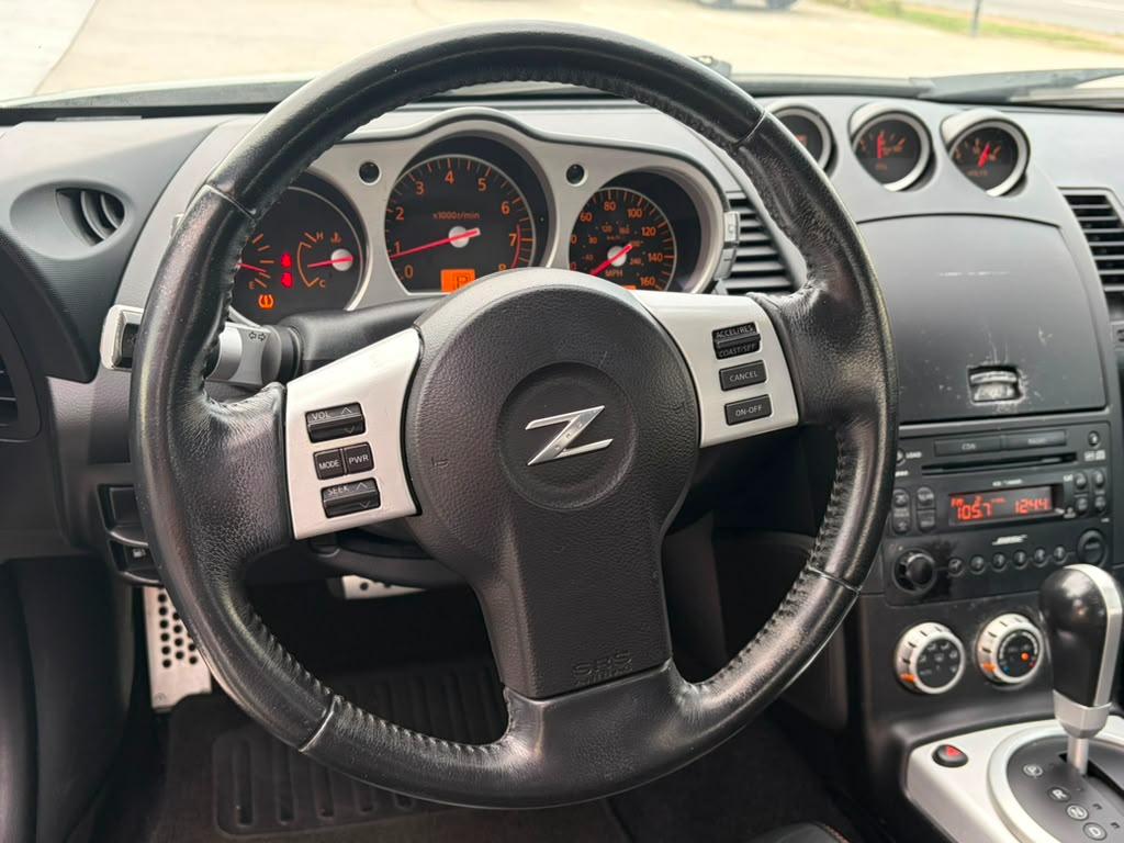 Nissan 350Z 2dr Cpe Touring Auto 2006