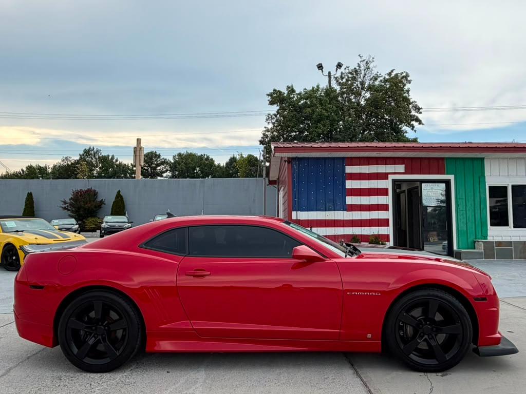 Chevrolet Camaro 2dr Cpe 2SS 2010