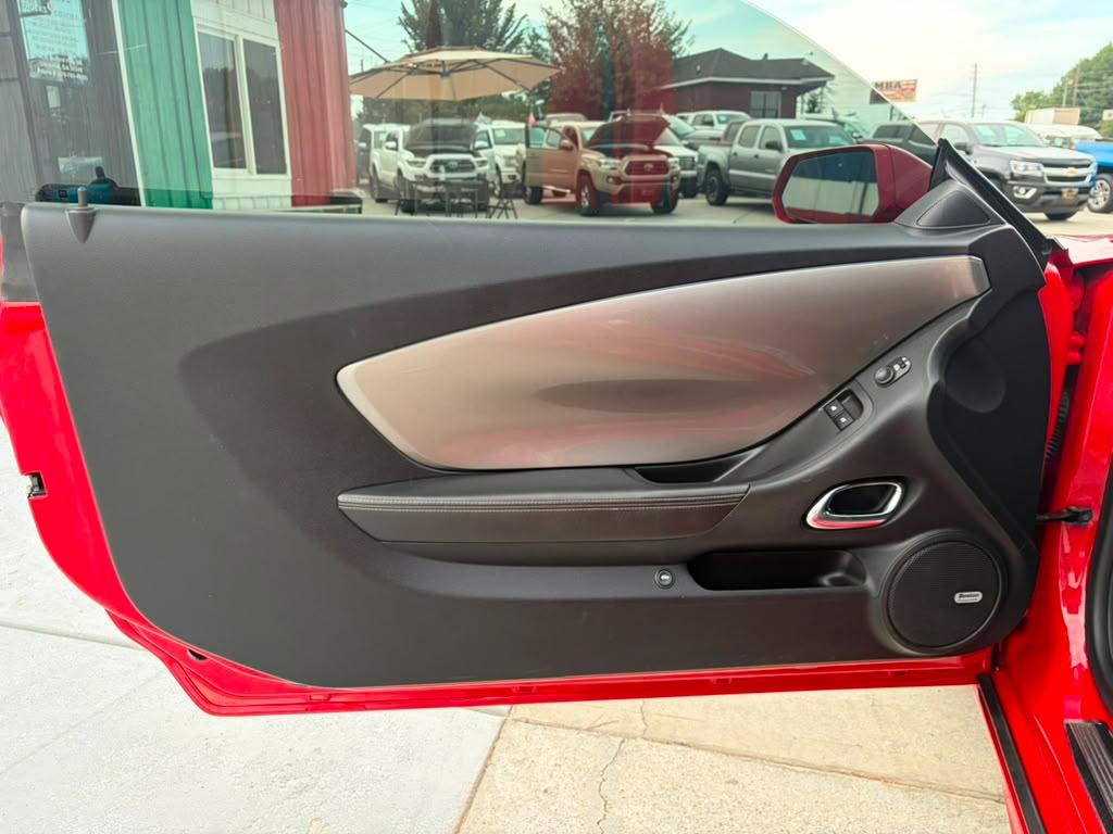 Chevrolet Camaro 2dr Cpe 2SS 2010