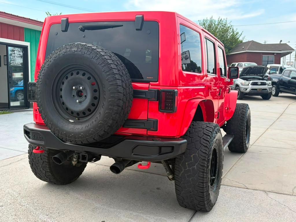 Jeep Wrangler Unlimited 4WD 4dr Sahara 2013