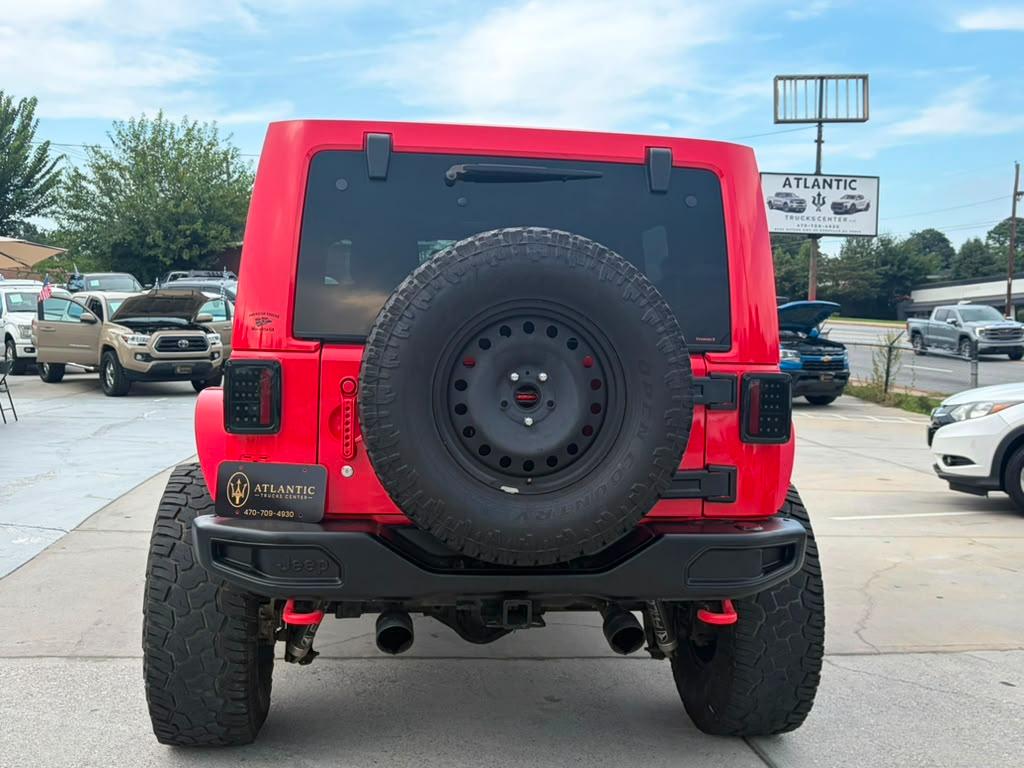 Jeep Wrangler Unlimited 4WD 4dr Sahara 2013