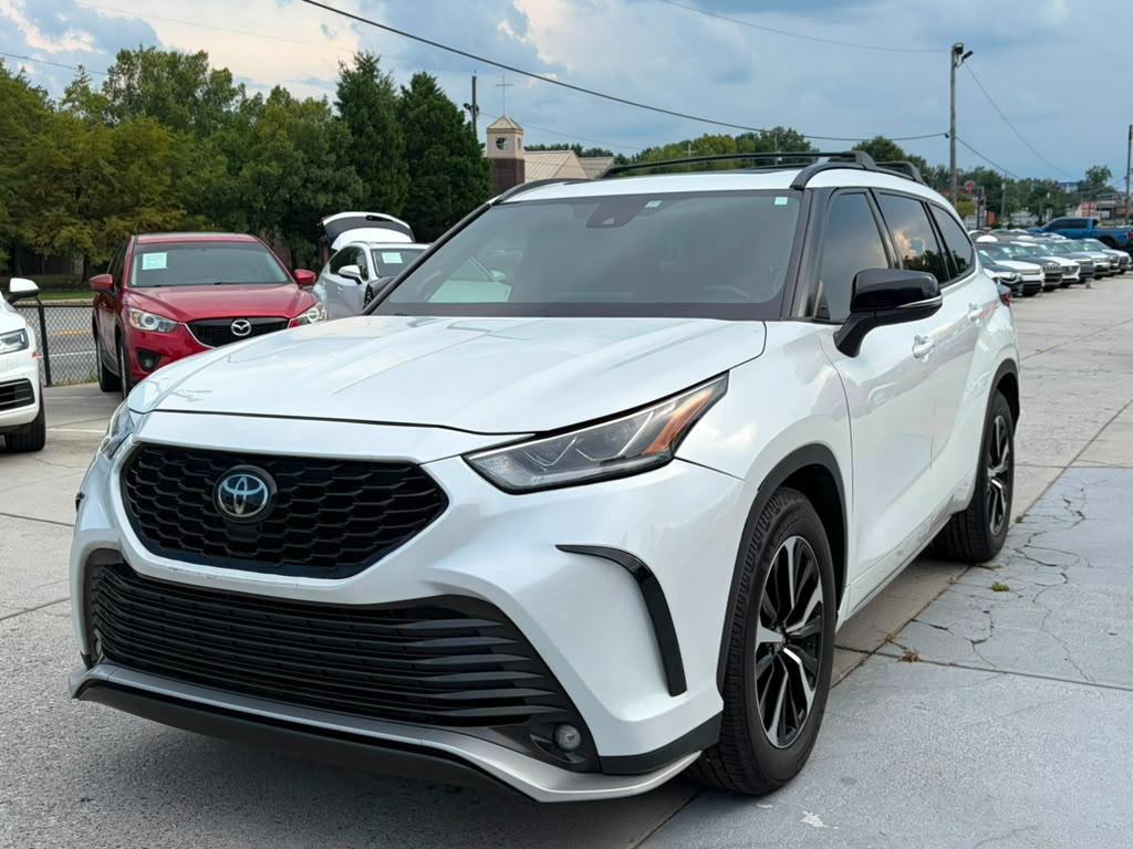 Toyota Highlander XSE FWD (Natl) 2022
