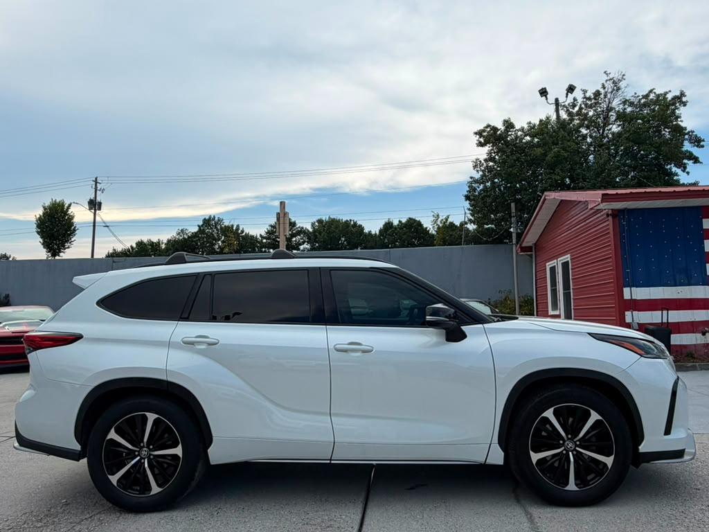 Toyota Highlander XSE FWD (Natl) 2022