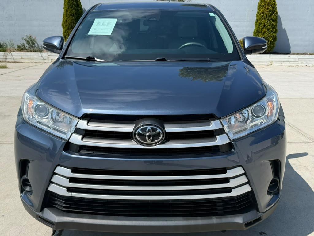 Toyota Highlander LE V6 FWD (Natl) 2017