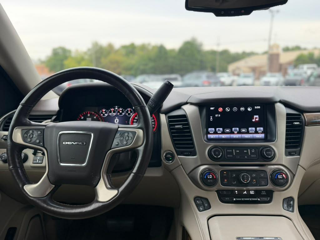 GMC Yukon 4WD 4dr Denali 2016