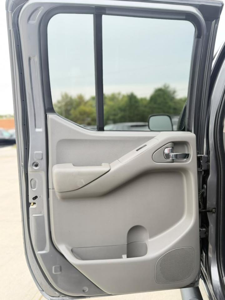 Nissan Frontier Crew Cab 4x4 SV Auto 2020