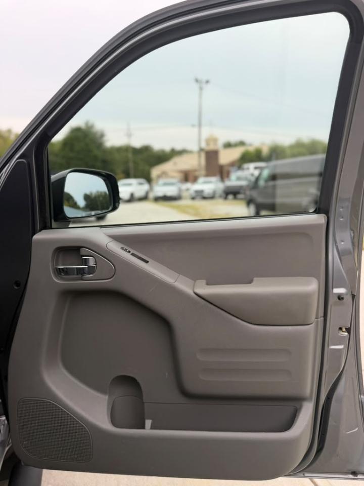 Nissan Frontier Crew Cab 4x4 SV Auto 2020