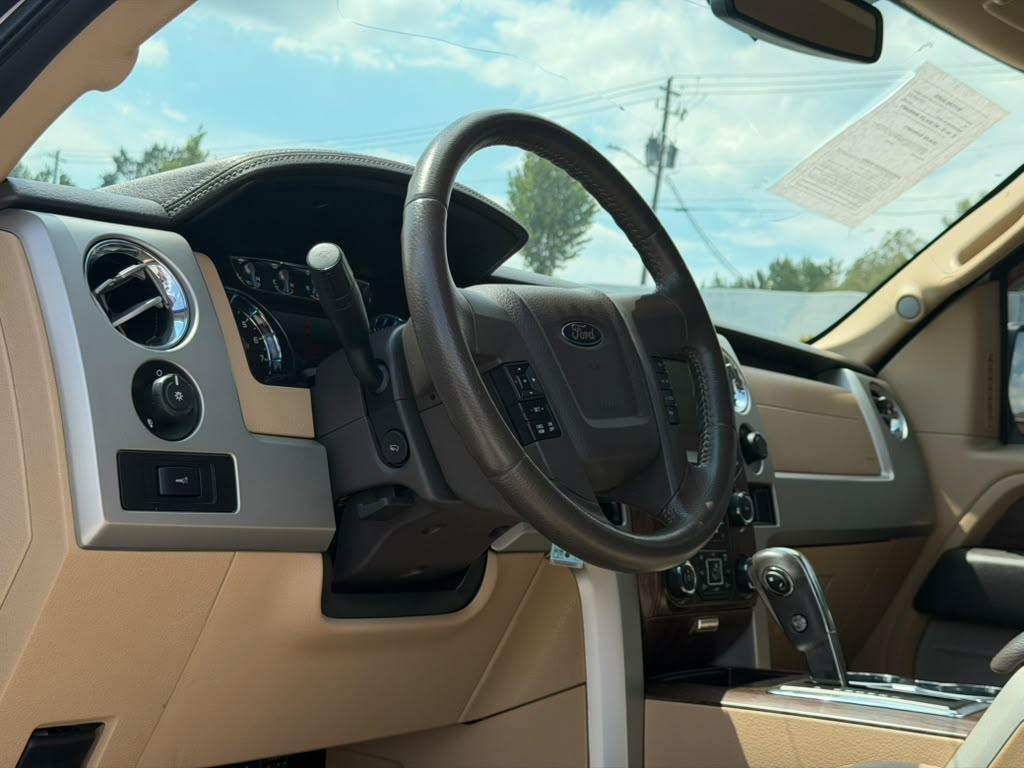 Ford F-150 2WD SuperCrew 145" King Ranch 2014