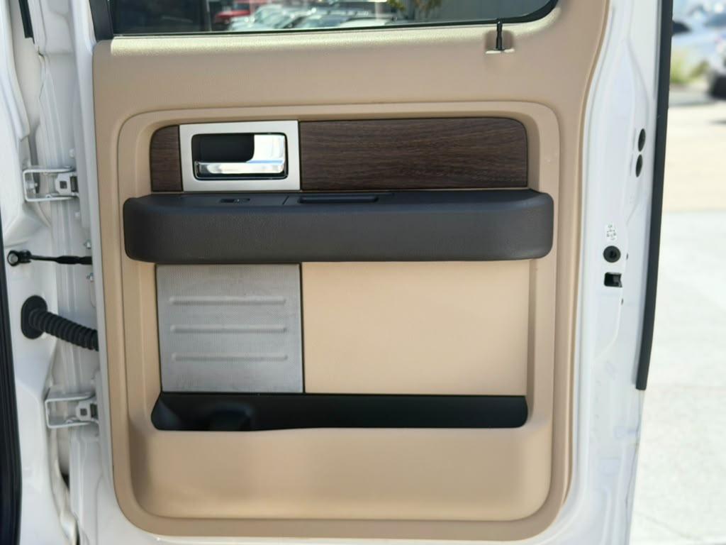 Ford F-150 2WD SuperCrew 145" King Ranch 2014