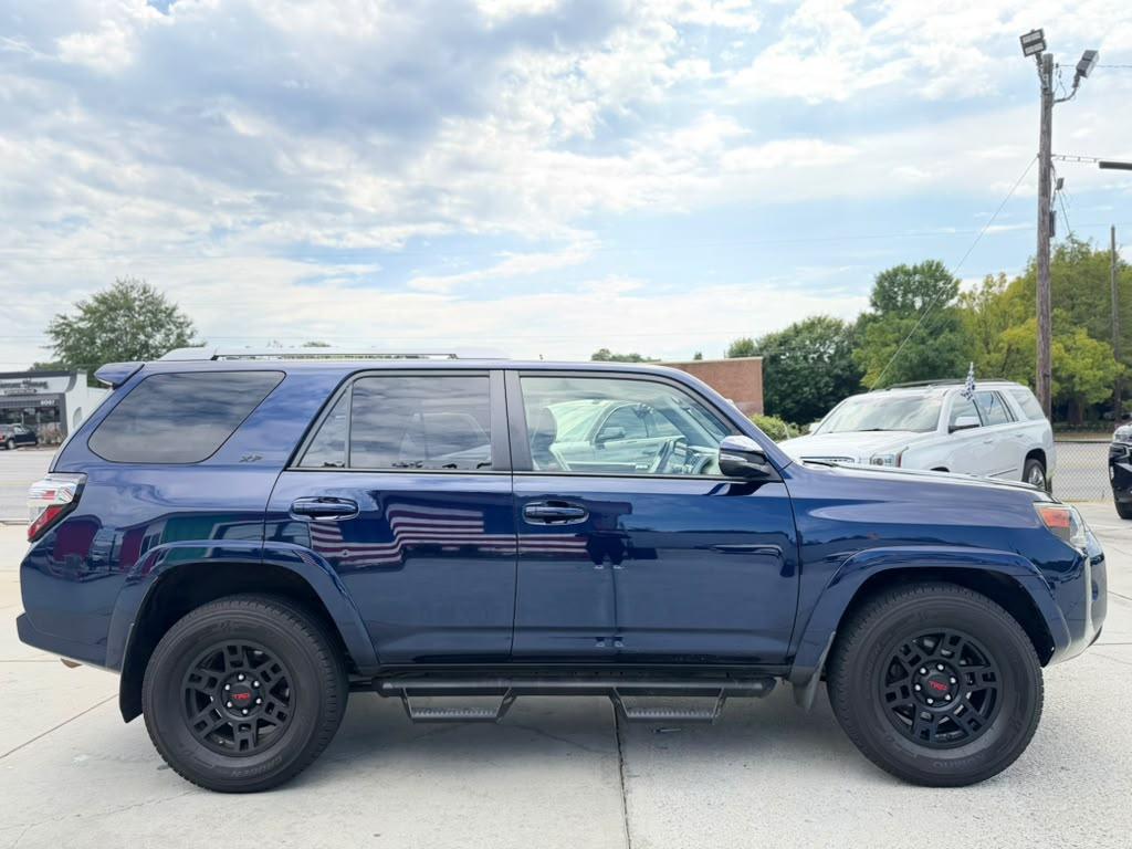 Toyota 4Runner SR5 Premium 2WD (Natl) 2018