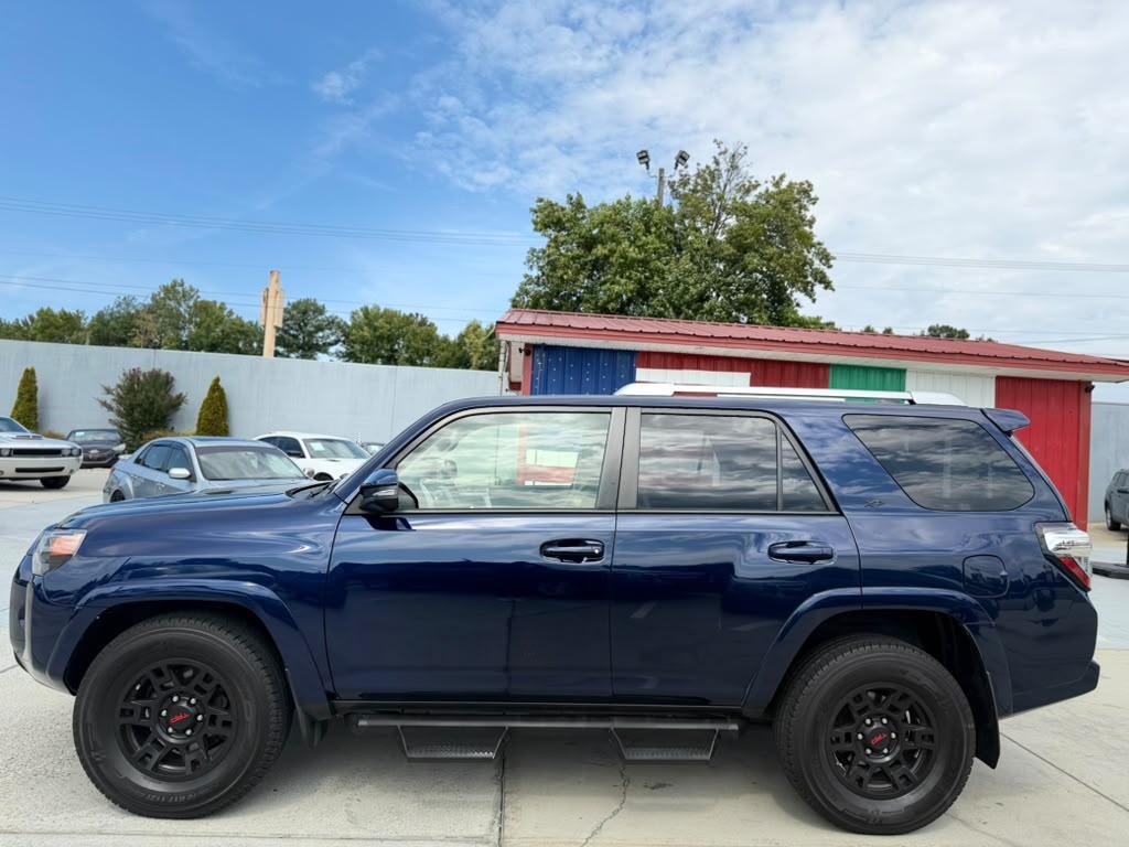Toyota 4Runner SR5 Premium 2WD (Natl) 2018