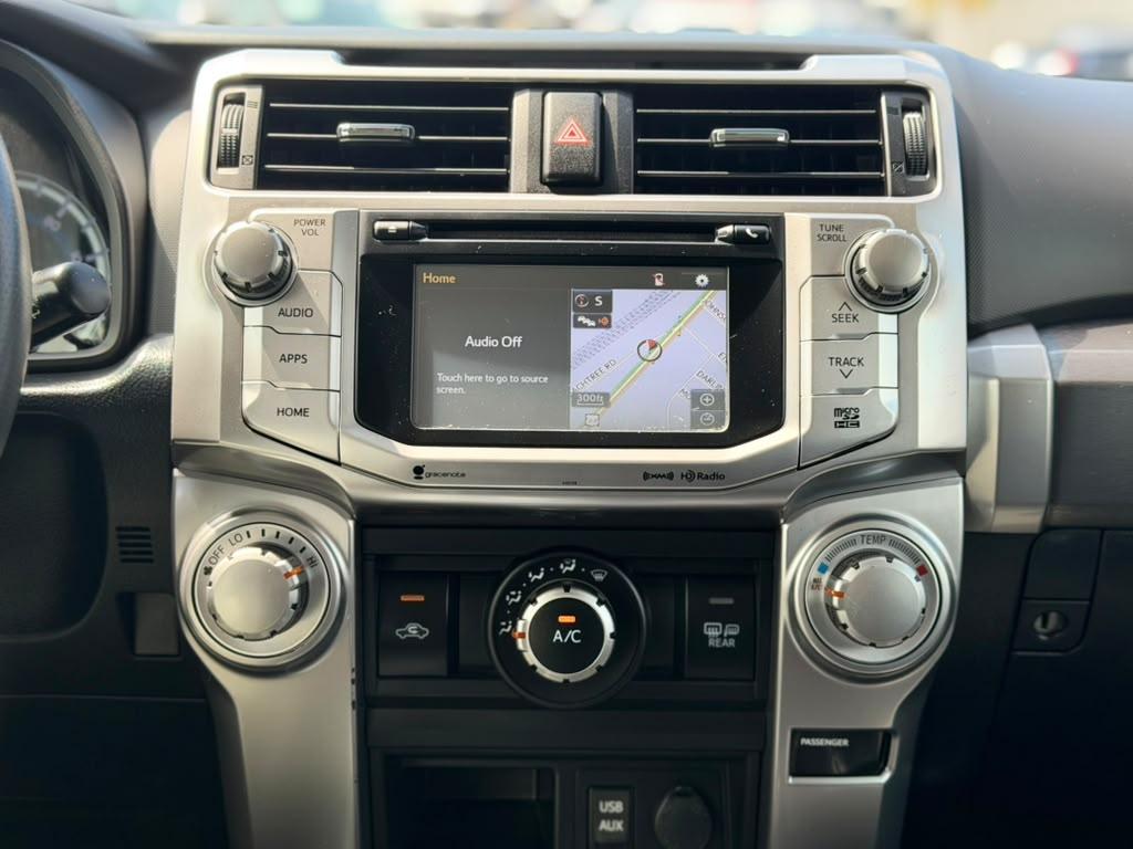 Toyota 4Runner SR5 Premium 2WD (Natl) 2018