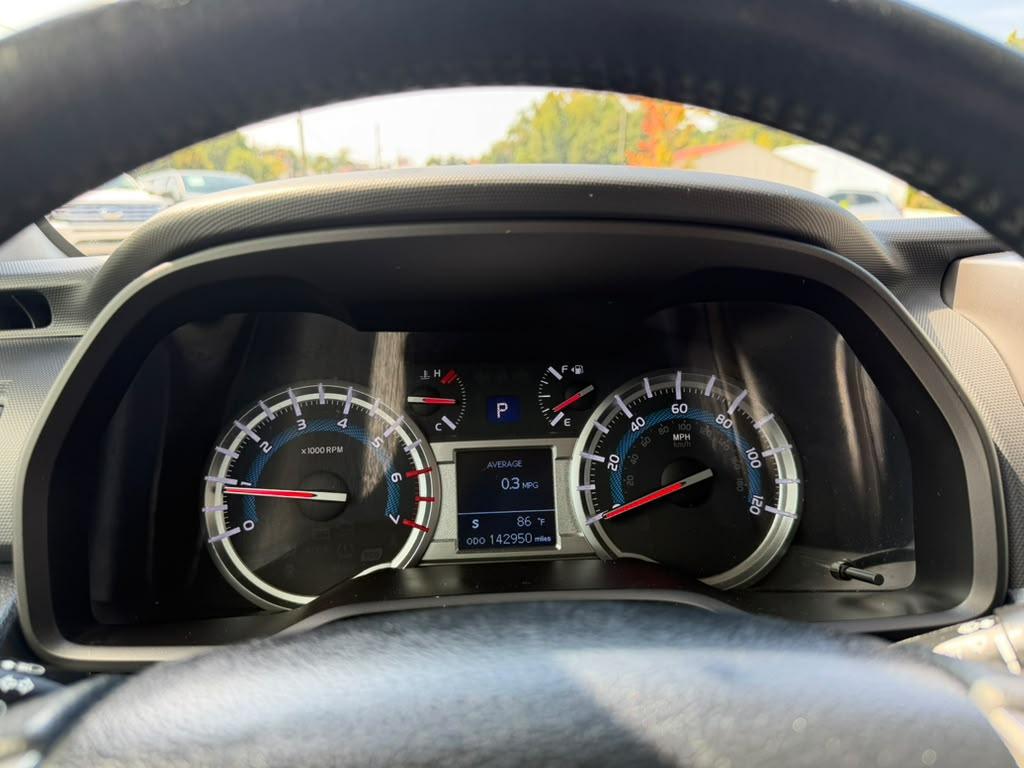 Toyota 4Runner SR5 Premium 2WD (Natl) 2018