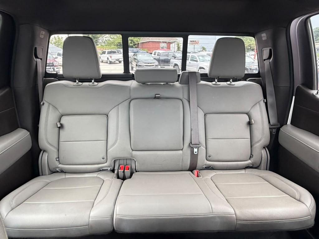 GMC Sierra 1500 Limited 4WD Crew Cab 147" SLT 2022