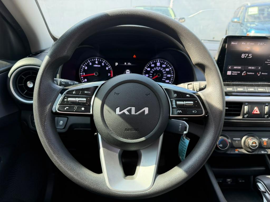 Kia Forte LXS IVT 2023