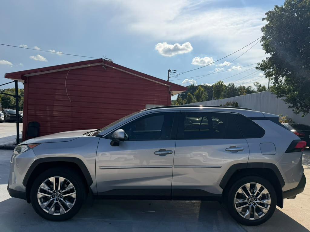 Toyota RAV4 Limited FWD (Natl) 2019