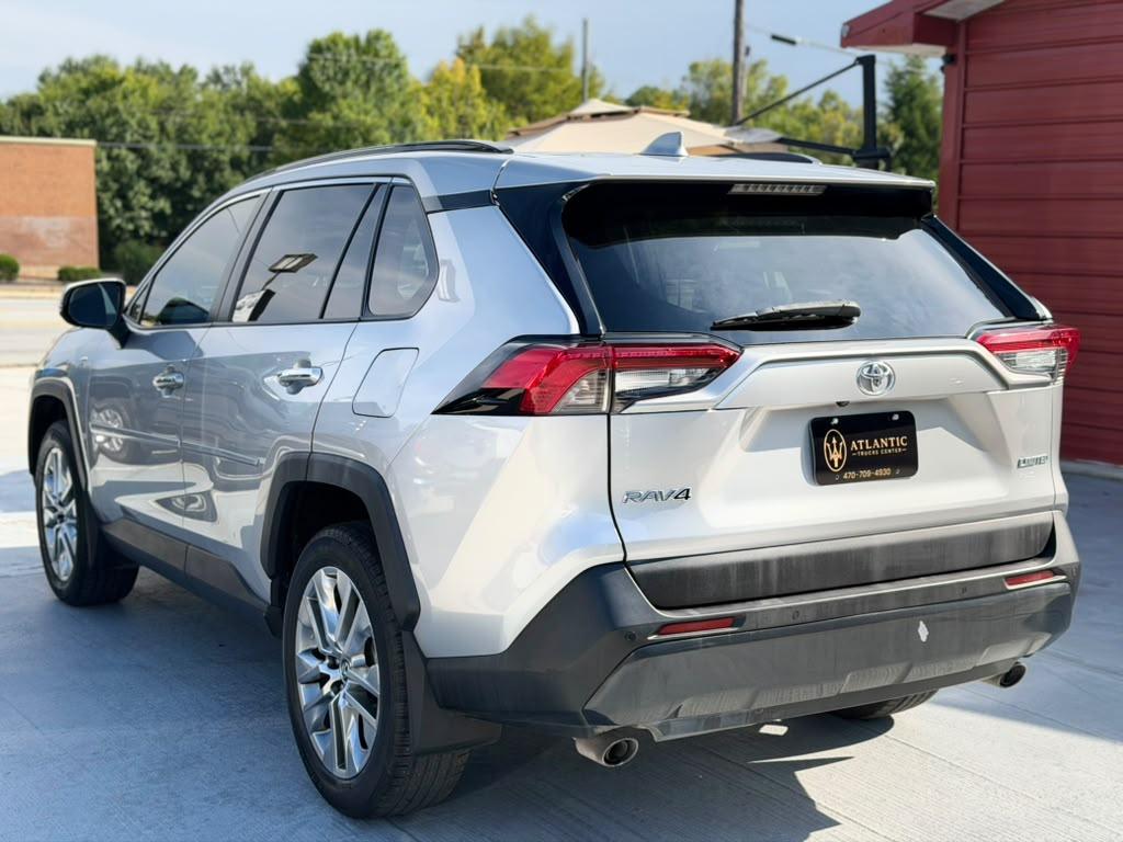 Toyota RAV4 Limited FWD (Natl) 2019