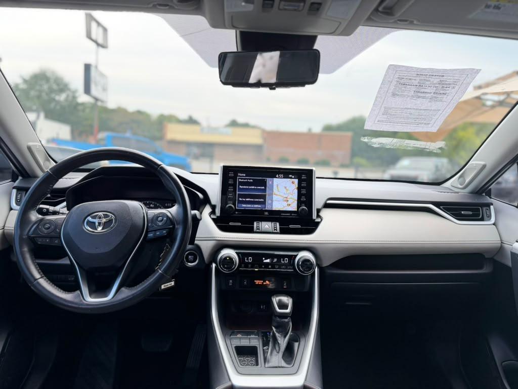 Toyota RAV4 Limited FWD (Natl) 2019