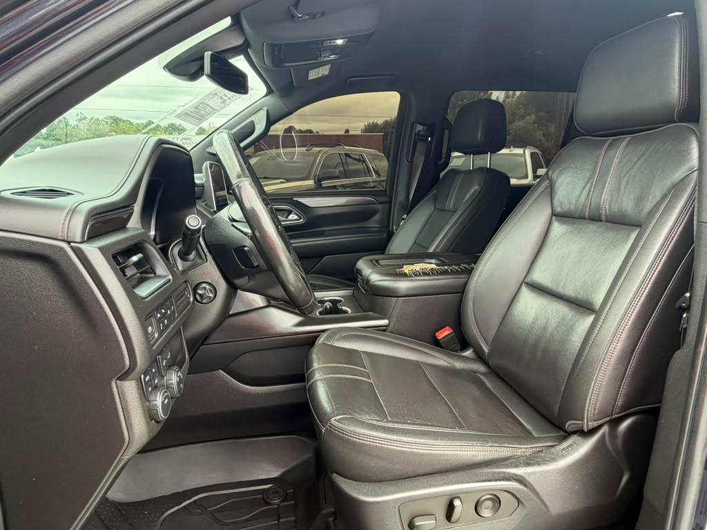 Chevrolet Suburban 4WD 4dr RST 2022
