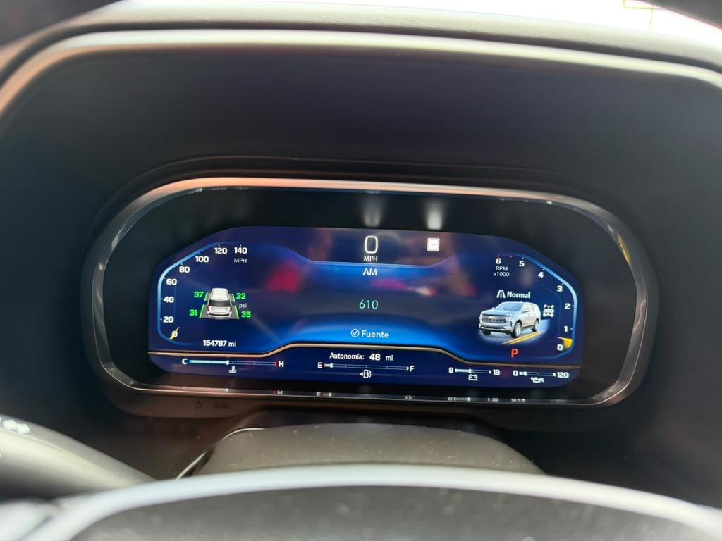 Chevrolet Suburban 4WD 4dr RST 2022