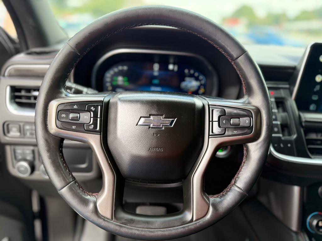 Chevrolet Suburban 4WD 4dr RST 2022