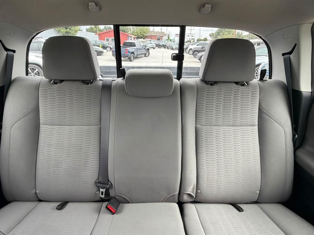 Toyota Tacoma TRD Off Road Double Cab 5' Bed V6 4x2 AT (Natl) 2017
