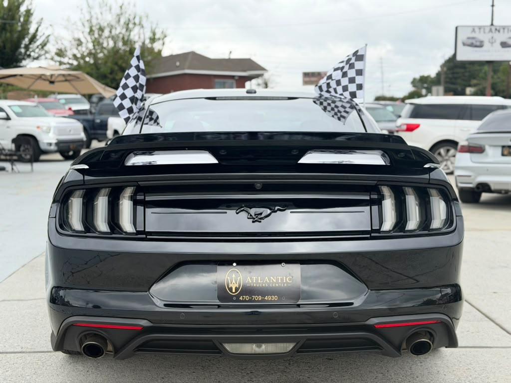Ford Mustang EcoBoost Fastback 2018