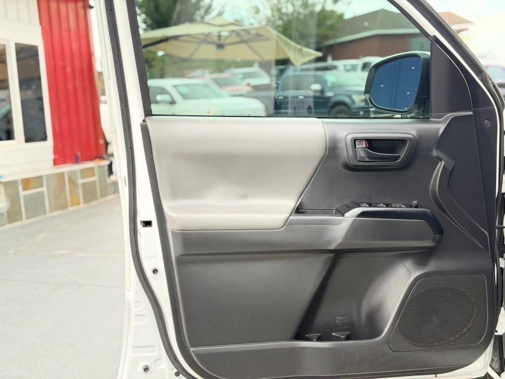 Toyota Tacoma 4WD TRD Off Road Double Cab 5' Bed V6 MT (Natl) 2023