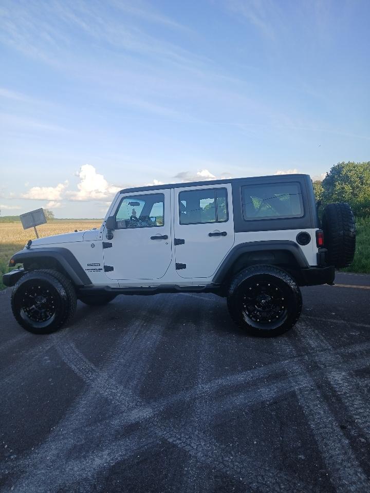 Jeep Wrangler Unlimited Sport 4WD 2014