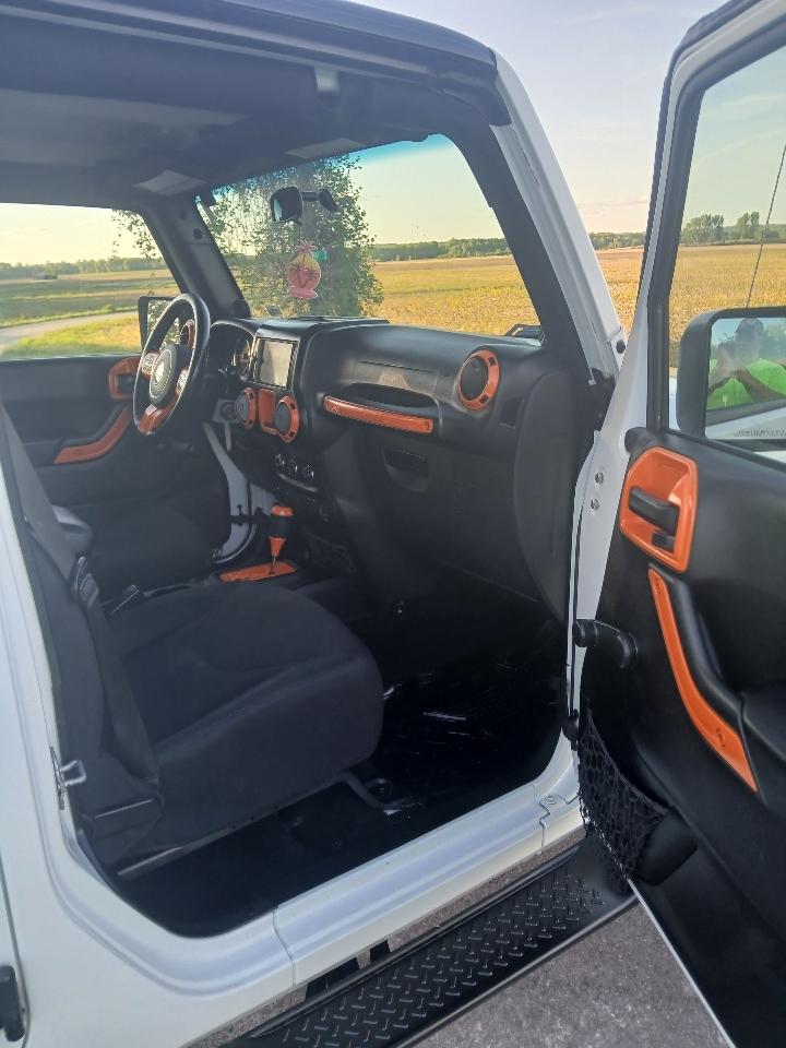 Jeep Wrangler Unlimited Sport 4WD 2014