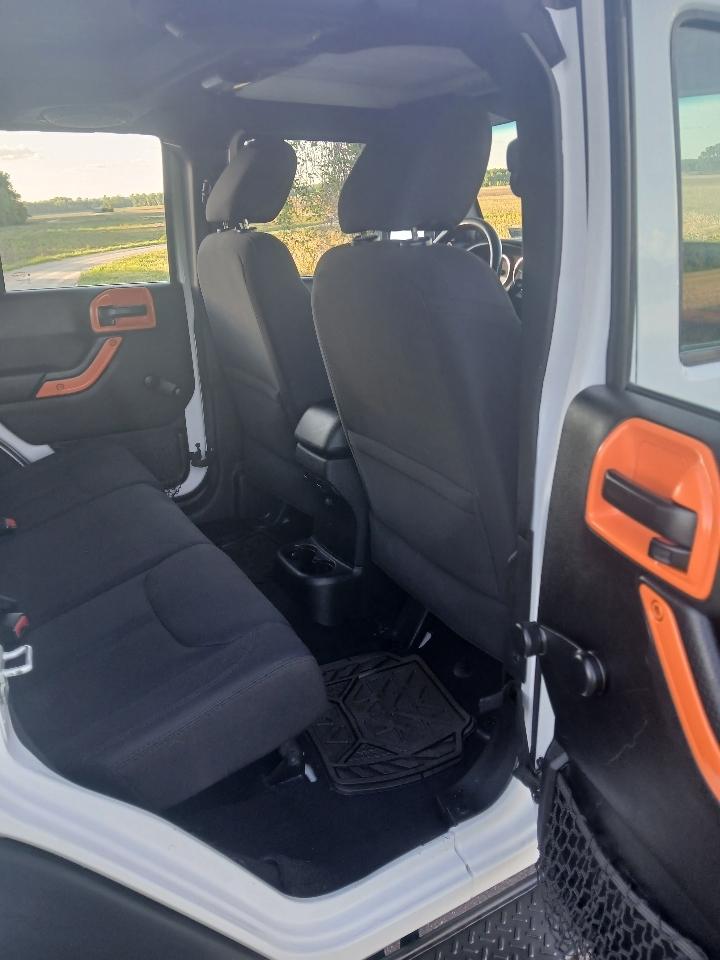 Jeep Wrangler Unlimited Sport 4WD 2014