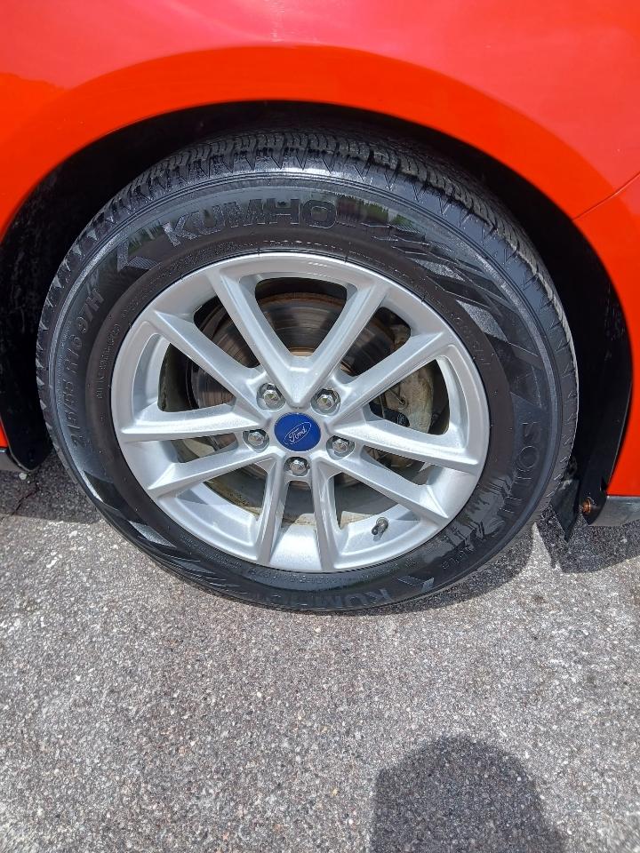 Ford Focus 4dr Sdn SE 2016