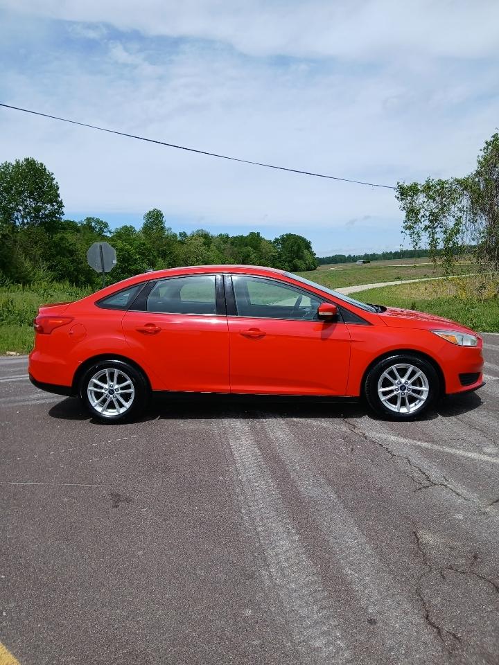 Ford Focus 4dr Sdn SE 2016