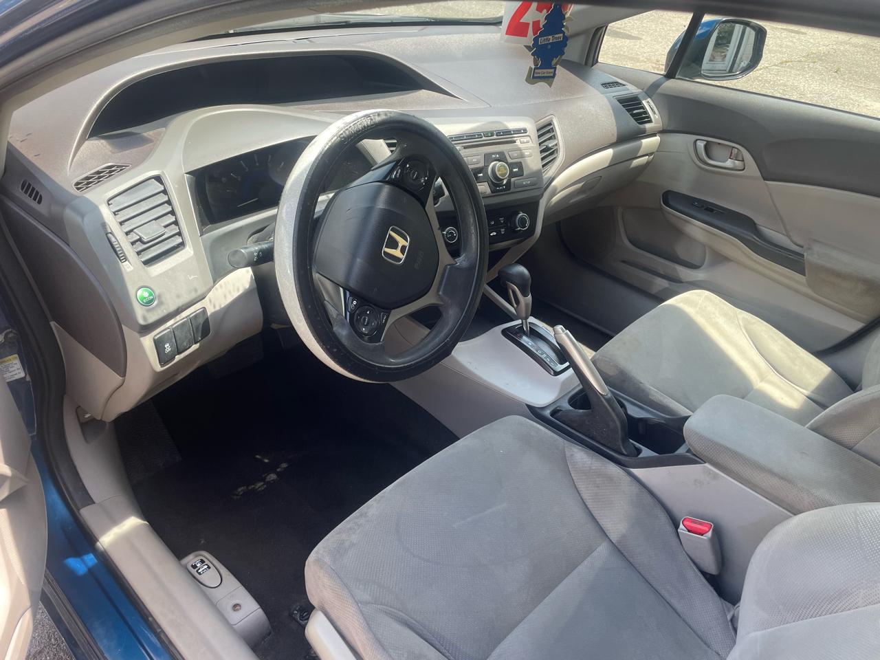 Honda Civic 4dr Sdn LX Auto 2012