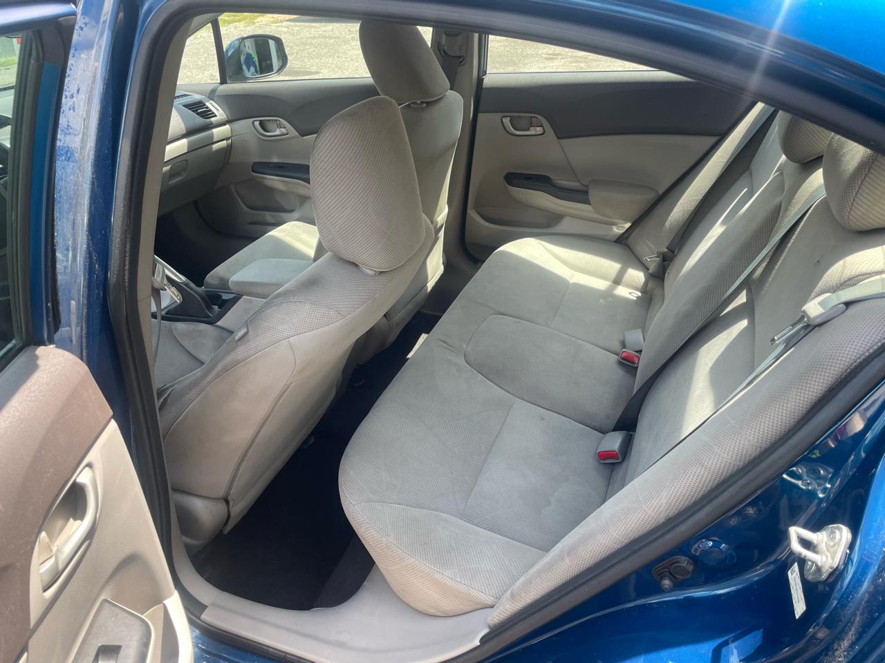 Honda Civic 4dr Sdn LX Auto 2012