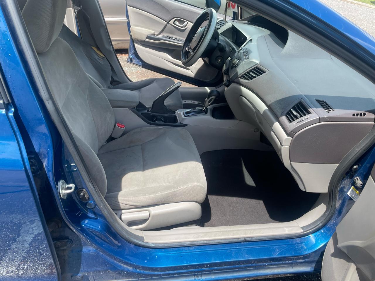 Honda Civic 4dr Sdn LX Auto 2012
