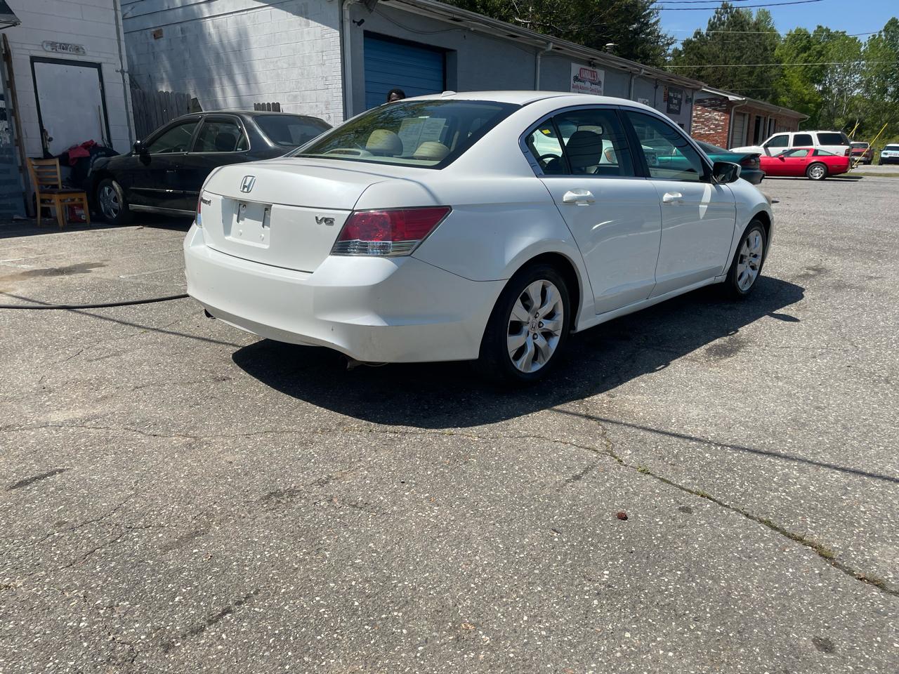 Honda Accord EX-L V-6 Sedan AT 2010