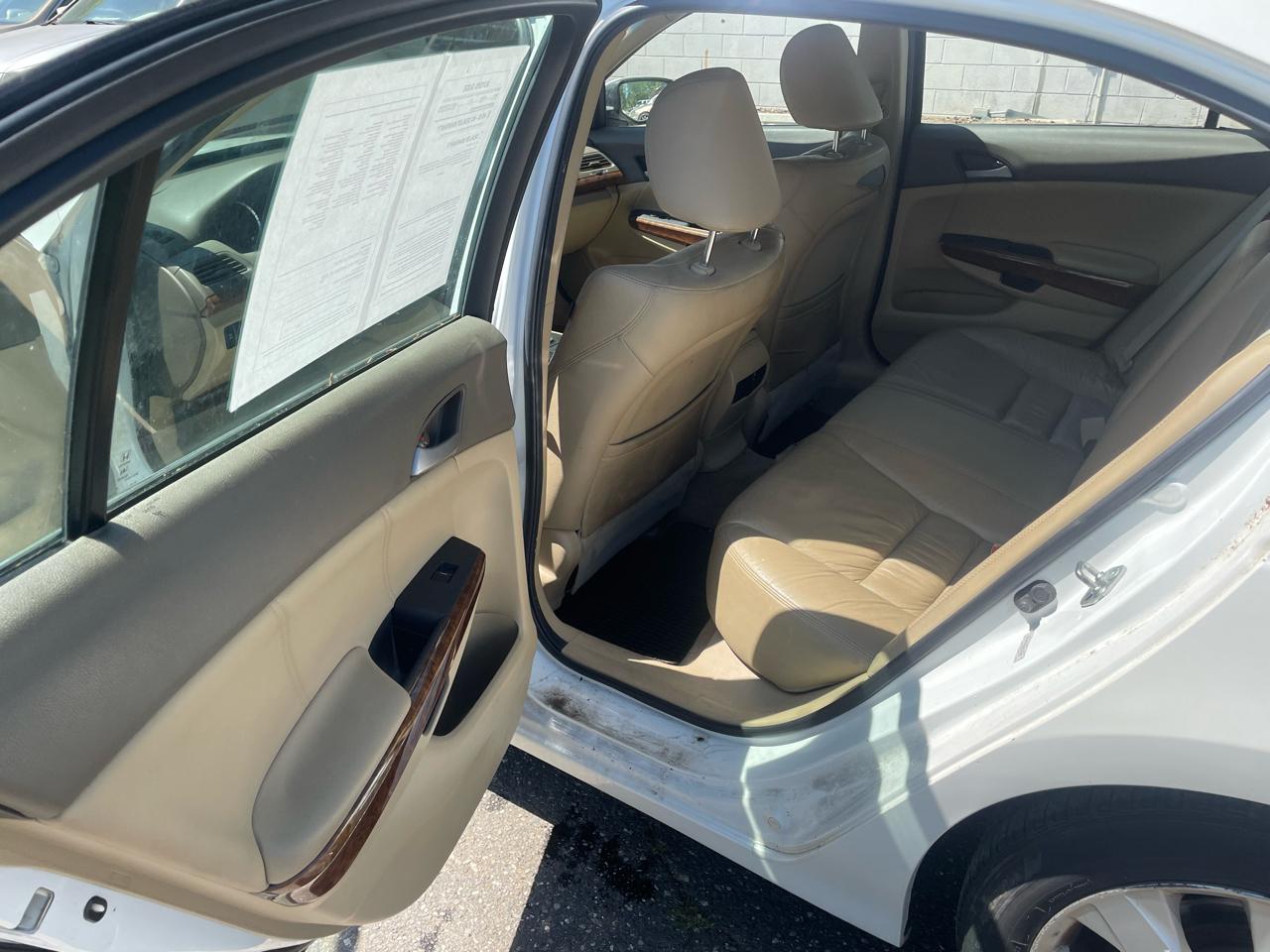 Honda Accord EX-L V-6 Sedan AT 2010